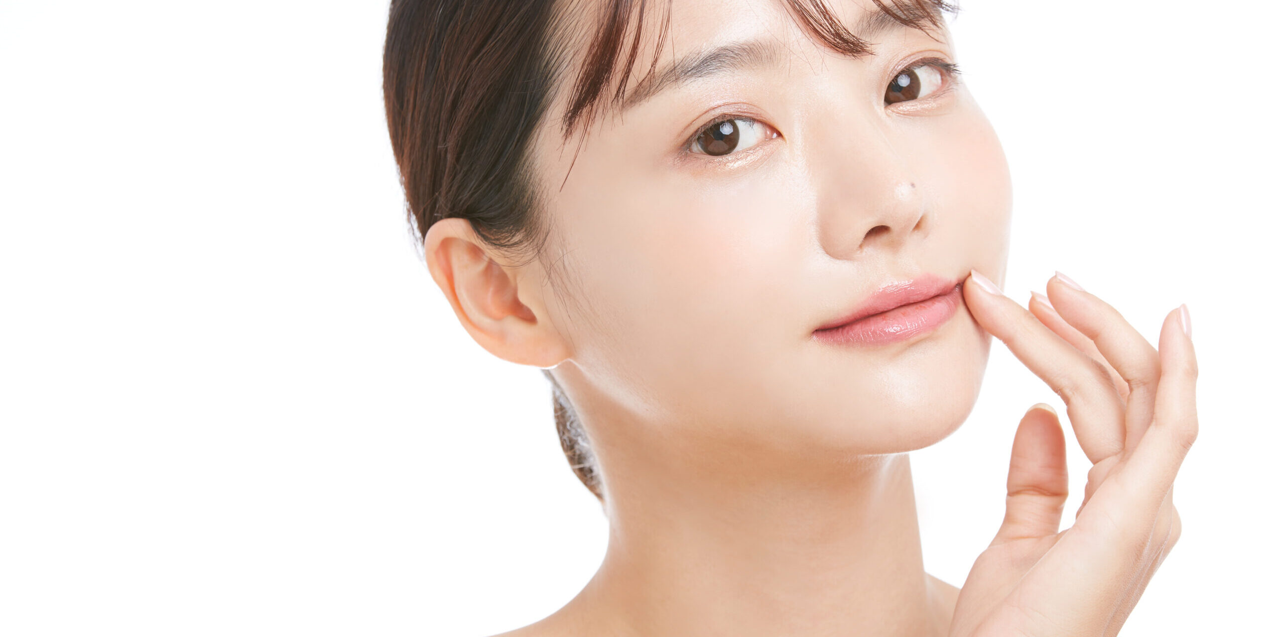 Beauty,Portrait,Of,Young,Asian,Woman,On,White,Background